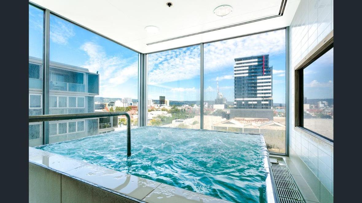Hi 5 Star Luxury Adelaide City Apartment Buitenkant foto